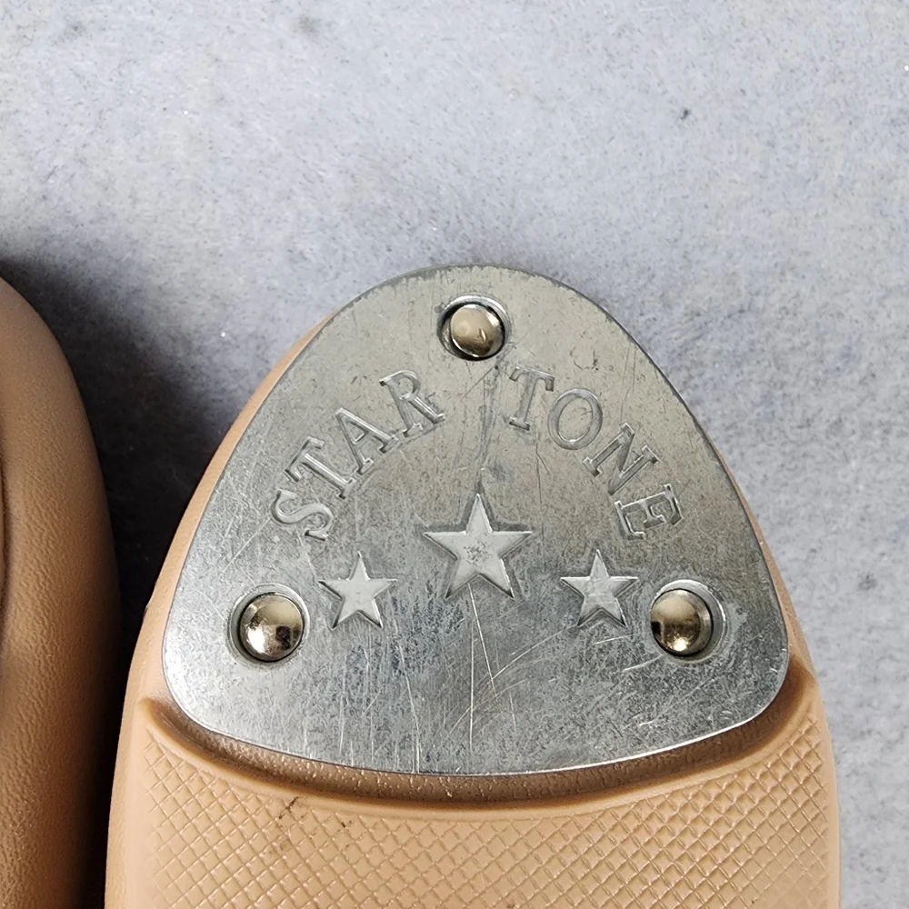 Danshuz Tap Shoes Girls 1.5 Tan Star Tone Taps Adjustable Strap